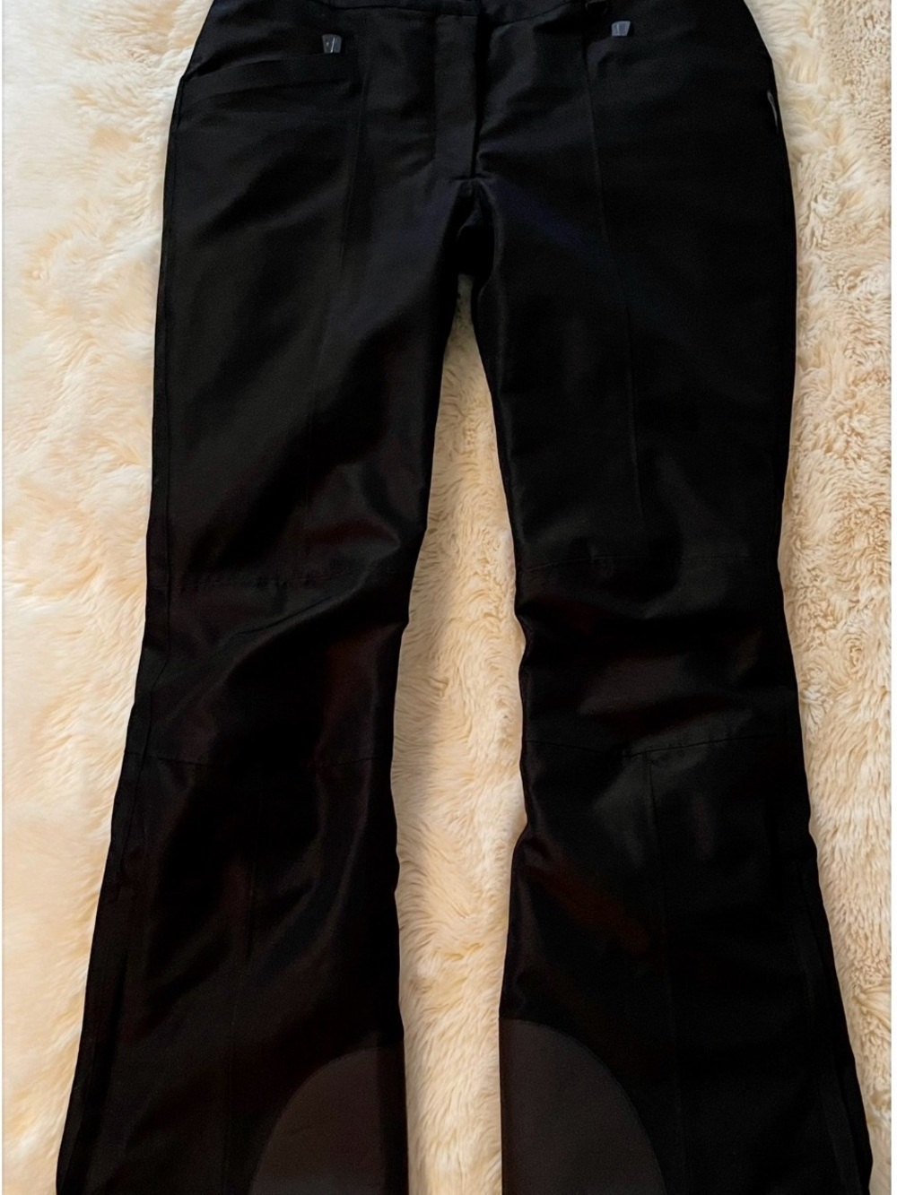 Pre-loved Moncler Grenoble
Women's Ski Snow Pants — Black, Size M (Worn twice)